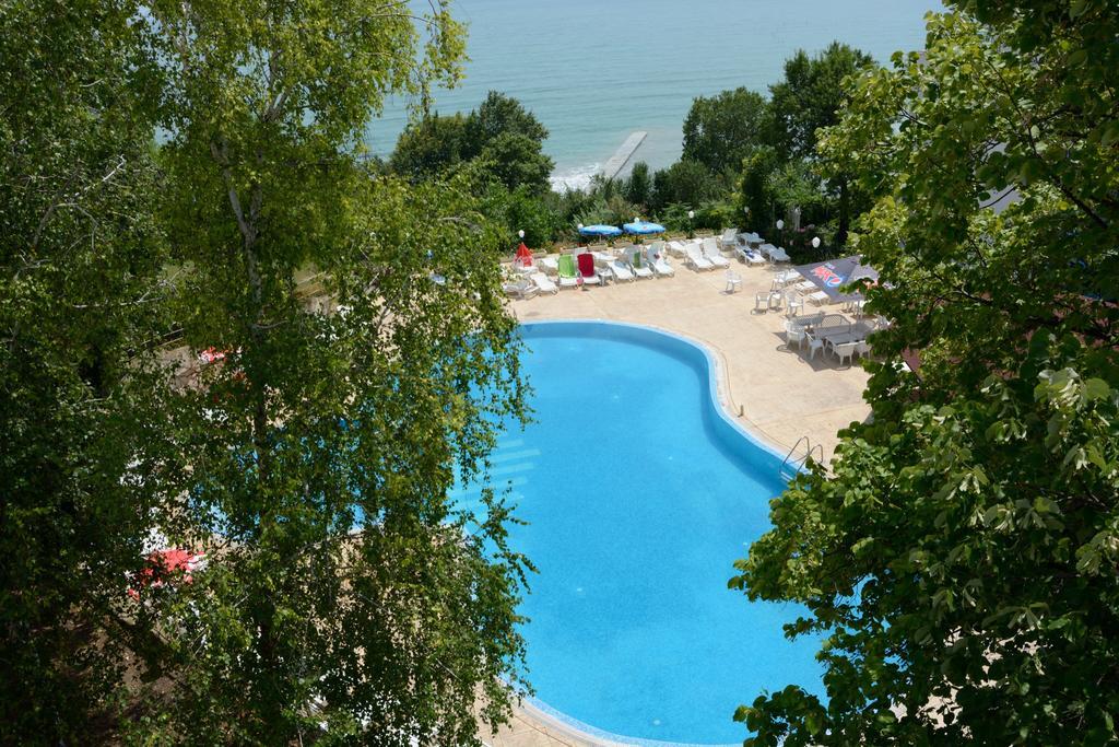 Ahilea Hotel - Free Pool Access Balcic Exterior foto